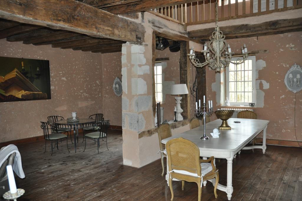 Moulin De Morance Panzió Ecommoy Kültér fotó